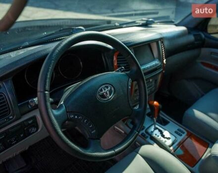 Черный Тойота Ленд Крузер, объемом двигателя 4.7 л и пробегом 369 тыс. км за 25000 $, фото 20 на Automoto.ua