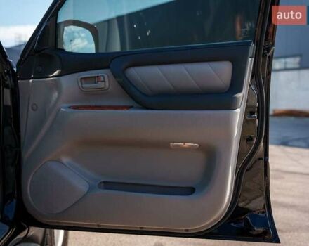 Черный Тойота Ленд Крузер, объемом двигателя 4.7 л и пробегом 369 тыс. км за 25000 $, фото 34 на Automoto.ua