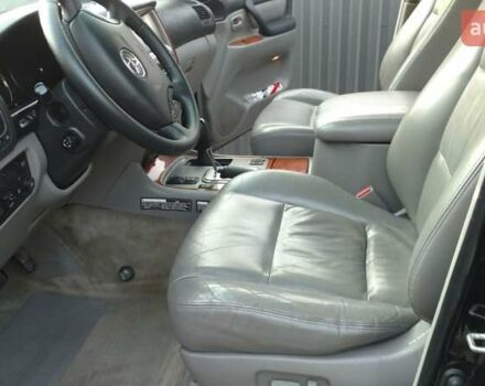 Чорний Тойота Ленд Крузер, об'ємом двигуна 4.7 л та пробігом 255 тис. км за 16526 $, фото 5 на Automoto.ua