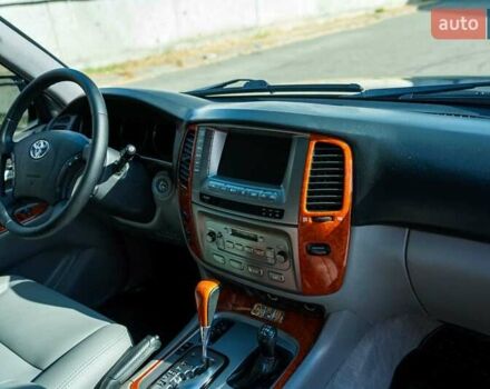 Черный Тойота Ленд Крузер, объемом двигателя 4.7 л и пробегом 369 тыс. км за 25000 $, фото 22 на Automoto.ua