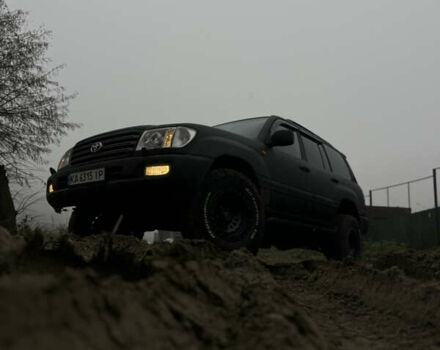 Черный Тойота Ленд Крузер, объемом двигателя 4.16 л и пробегом 400 тыс. км за 15000 $, фото 27 на Automoto.ua