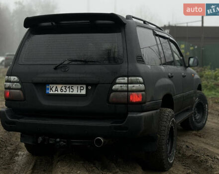 Черный Тойота Ленд Крузер, объемом двигателя 4.16 л и пробегом 400 тыс. км за 15000 $, фото 8 на Automoto.ua