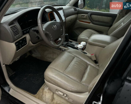 Черный Тойота Ленд Крузер, объемом двигателя 4.16 л и пробегом 400 тыс. км за 15000 $, фото 12 на Automoto.ua