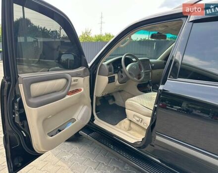 Черный Тойота Ленд Крузер, объемом двигателя 4.7 л и пробегом 286 тыс. км за 16000 $, фото 20 на Automoto.ua