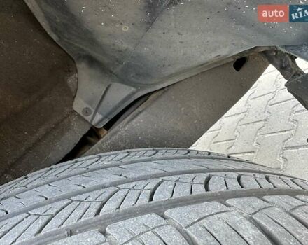 Черный Тойота Ленд Крузер, объемом двигателя 4.7 л и пробегом 286 тыс. км за 16000 $, фото 6 на Automoto.ua