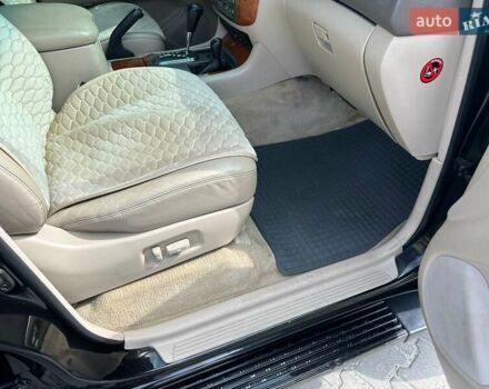 Черный Тойота Ленд Крузер, объемом двигателя 4.7 л и пробегом 286 тыс. км за 16000 $, фото 17 на Automoto.ua