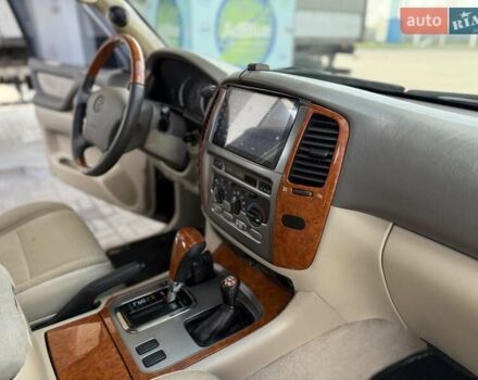 Черный Тойота Ленд Крузер, объемом двигателя 4.5 л и пробегом 290 тыс. км за 13200 $, фото 26 на Automoto.ua