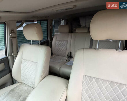 Черный Тойота Ленд Крузер, объемом двигателя 4.7 л и пробегом 298 тыс. км за 16900 $, фото 10 на Automoto.ua