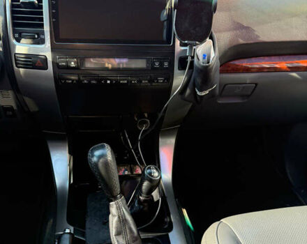 Черный Тойота Ленд Крузер, объемом двигателя 3.96 л и пробегом 430 тыс. км за 13000 $, фото 4 на Automoto.ua