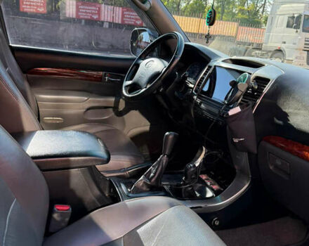 Черный Тойота Ленд Крузер, объемом двигателя 3.96 л и пробегом 430 тыс. км за 13000 $, фото 8 на Automoto.ua