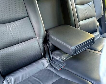 Чорний Тойота Ленд Крузер, об'ємом двигуна 4 л та пробігом 200 тис. км за 16000 $, фото 9 на Automoto.ua