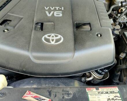 Чорний Тойота Ленд Крузер, об'ємом двигуна 4 л та пробігом 200 тис. км за 16000 $, фото 10 на Automoto.ua