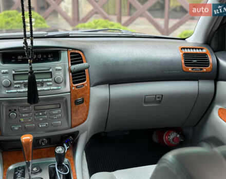 Черный Тойота Ленд Крузер, объемом двигателя 4.7 л и пробегом 248 тыс. км за 14350 $, фото 21 на Automoto.ua
