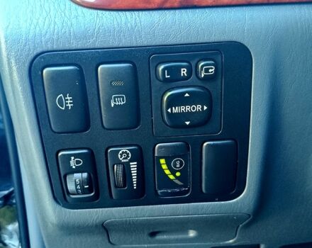 Чорний Тойота Ленд Крузер, об'ємом двигуна 4 л та пробігом 200 тис. км за 16000 $, фото 8 на Automoto.ua