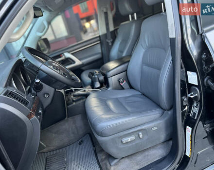 Чорний Тойота Ленд Крузер, об'ємом двигуна 4.66 л та пробігом 310 тис. км за 23900 $, фото 24 на Automoto.ua