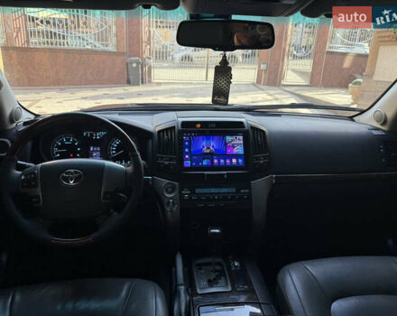 Чорний Тойота Ленд Крузер, об'ємом двигуна 4.7 л та пробігом 271 тис. км за 21900 $, фото 16 на Automoto.ua