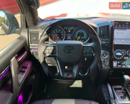 Черный Тойота Ленд Крузер, объемом двигателя 4.7 л и пробегом 220 тыс. км за 35900 $, фото 9 на Automoto.ua