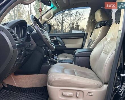 Чорний Тойота Ленд Крузер, об'ємом двигуна 4.66 л та пробігом 204 тис. км за 24300 $, фото 14 на Automoto.ua