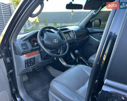 Чорний Тойота Ленд Крузер, об'ємом двигуна 2.98 л та пробігом 270 тис. км за 17800 $, фото 6 на Automoto.ua