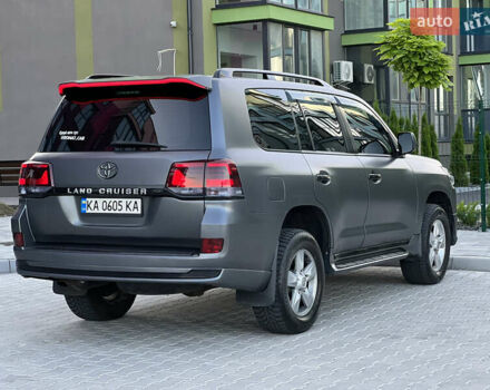 Чорний Тойота Ленд Крузер, об'ємом двигуна 4.66 л та пробігом 310 тис. км за 23900 $, фото 19 на Automoto.ua