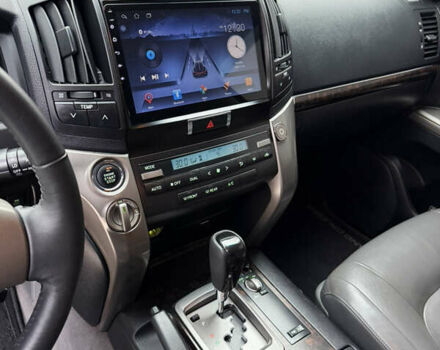 Черный Тойота Ленд Крузер, объемом двигателя 4.66 л и пробегом 355 тыс. км за 23499 $, фото 7 на Automoto.ua