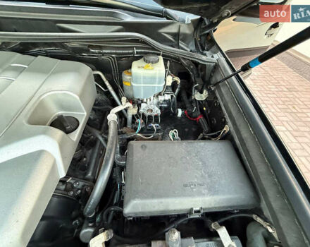 Черный Тойота Ленд Крузер, объемом двигателя 4.66 л и пробегом 245 тыс. км за 21999 $, фото 5 на Automoto.ua