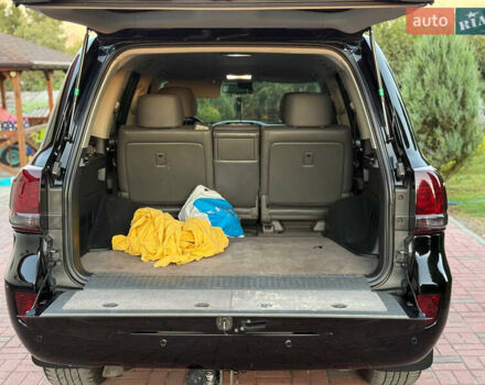 Черный Тойота Ленд Крузер, объемом двигателя 4.66 л и пробегом 245 тыс. км за 21999 $, фото 19 на Automoto.ua