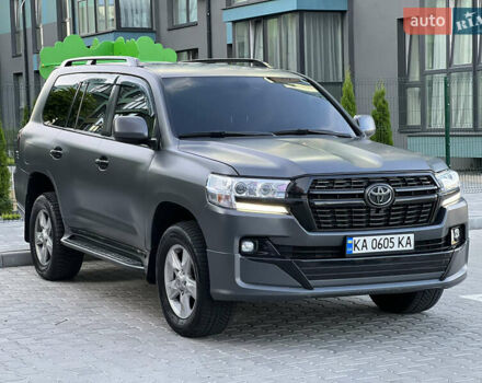 Чорний Тойота Ленд Крузер, об'ємом двигуна 4.66 л та пробігом 310 тис. км за 23900 $, фото 10 на Automoto.ua