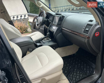 Черный Тойота Ленд Крузер, объемом двигателя 4.5 л и пробегом 297 тыс. км за 27900 $, фото 64 на Automoto.ua