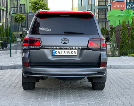 Чорний Тойота Ленд Крузер, об'ємом двигуна 4.66 л та пробігом 310 тис. км за 23900 $, фото 17 на Automoto.ua