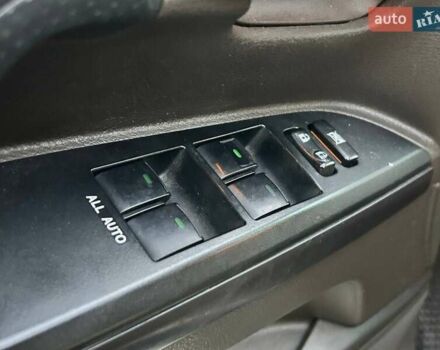 Чорний Тойота Ленд Крузер, об'ємом двигуна 4.66 л та пробігом 204 тис. км за 24300 $, фото 12 на Automoto.ua