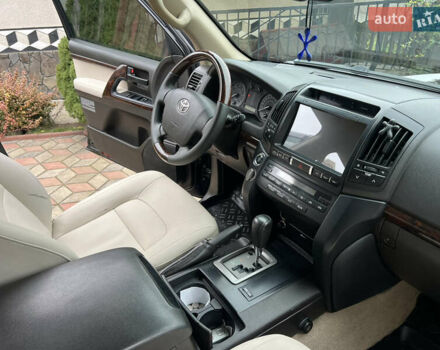 Черный Тойота Ленд Крузер, объемом двигателя 4.5 л и пробегом 297 тыс. км за 27900 $, фото 67 на Automoto.ua