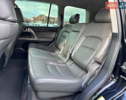 Чорний Тойота Ленд Крузер, об'ємом двигуна 4.7 л та пробігом 300 тис. км за 27999 $, фото 23 на Automoto.ua