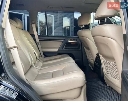 Чорний Тойота Ленд Крузер, об'ємом двигуна 4.66 л та пробігом 204 тис. км за 24300 $, фото 26 на Automoto.ua