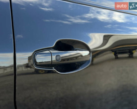 Черный Тойота Ленд Крузер, объемом двигателя 4.66 л и пробегом 329 тыс. км за 21000 $, фото 19 на Automoto.ua