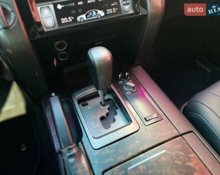 Черный Тойота Ленд Крузер, объемом двигателя 4.7 л и пробегом 220 тыс. км за 35900 $, фото 12 на Automoto.ua