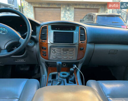 Черный Тойота Ленд Крузер, объемом двигателя 4.2 л и пробегом 336 тыс. км за 22400 $, фото 9 на Automoto.ua