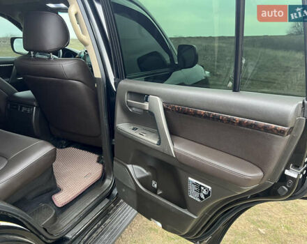 Чорний Тойота Ленд Крузер, об'ємом двигуна 4.7 л та пробігом 291 тис. км за 22800 $, фото 13 на Automoto.ua