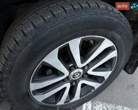 Черный Тойота Ленд Крузер, объемом двигателя 4.66 л и пробегом 315 тыс. км за 28500 $, фото 35 на Automoto.ua