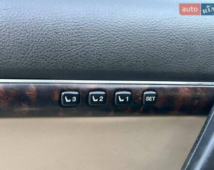 Чорний Тойота Ленд Крузер, об'ємом двигуна 4.66 л та пробігом 204 тис. км за 24300 $, фото 13 на Automoto.ua