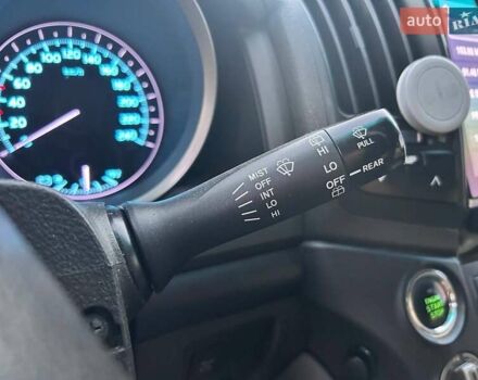 Чорний Тойота Ленд Крузер, об'ємом двигуна 4.66 л та пробігом 204 тис. км за 24300 $, фото 19 на Automoto.ua