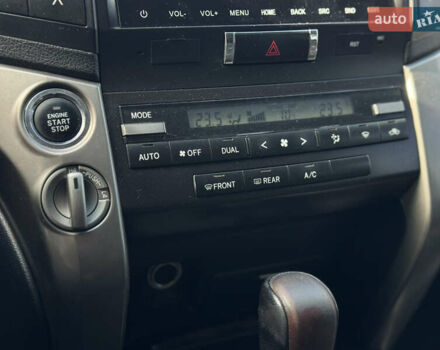 Черный Тойота Ленд Крузер, объемом двигателя 4.66 л и пробегом 329 тыс. км за 21000 $, фото 14 на Automoto.ua