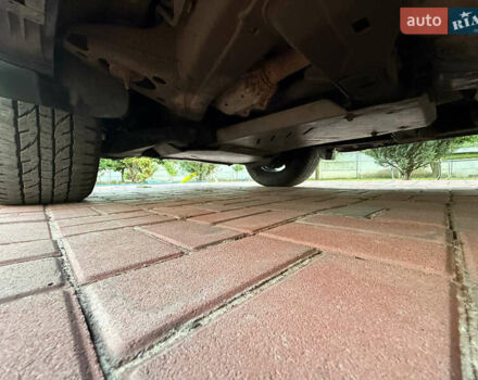 Черный Тойота Ленд Крузер, объемом двигателя 4.66 л и пробегом 245 тыс. км за 21999 $, фото 6 на Automoto.ua