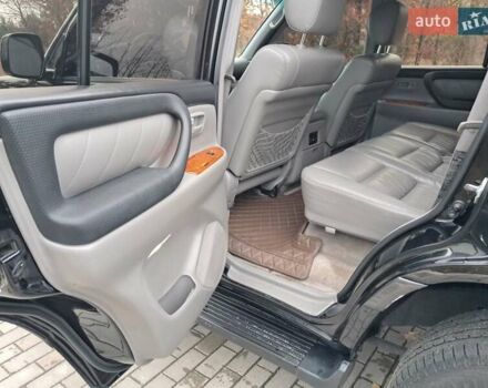 Черный Тойота Ленд Крузер, объемом двигателя 4.66 л и пробегом 337 тыс. км за 20700 $, фото 27 на Automoto.ua