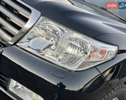 Чорний Тойота Ленд Крузер, об'ємом двигуна 4.66 л та пробігом 204 тис. км за 24300 $, фото 8 на Automoto.ua