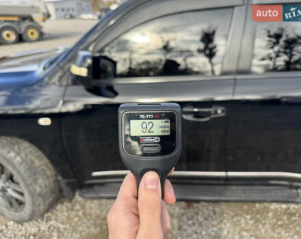 Черный Тойота Ленд Крузер, объемом двигателя 4.66 л и пробегом 329 тыс. км за 21000 $, фото 23 на Automoto.ua