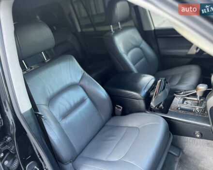 Чорний Тойота Ленд Крузер, об'ємом двигуна 4.66 л та пробігом 310 тис. км за 23900 $, фото 33 на Automoto.ua