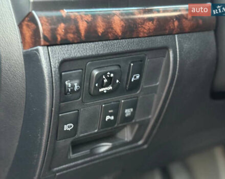 Черный Тойота Ленд Крузер, объемом двигателя 4.66 л и пробегом 245 тыс. км за 21999 $, фото 9 на Automoto.ua