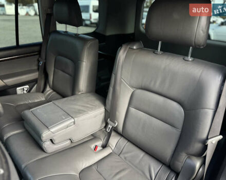 Черный Тойота Ленд Крузер, объемом двигателя 4.66 л и пробегом 329 тыс. км за 21000 $, фото 18 на Automoto.ua