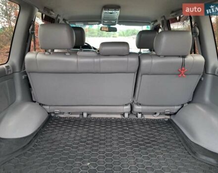 Черный Тойота Ленд Крузер, объемом двигателя 4.66 л и пробегом 337 тыс. км за 20700 $, фото 18 на Automoto.ua